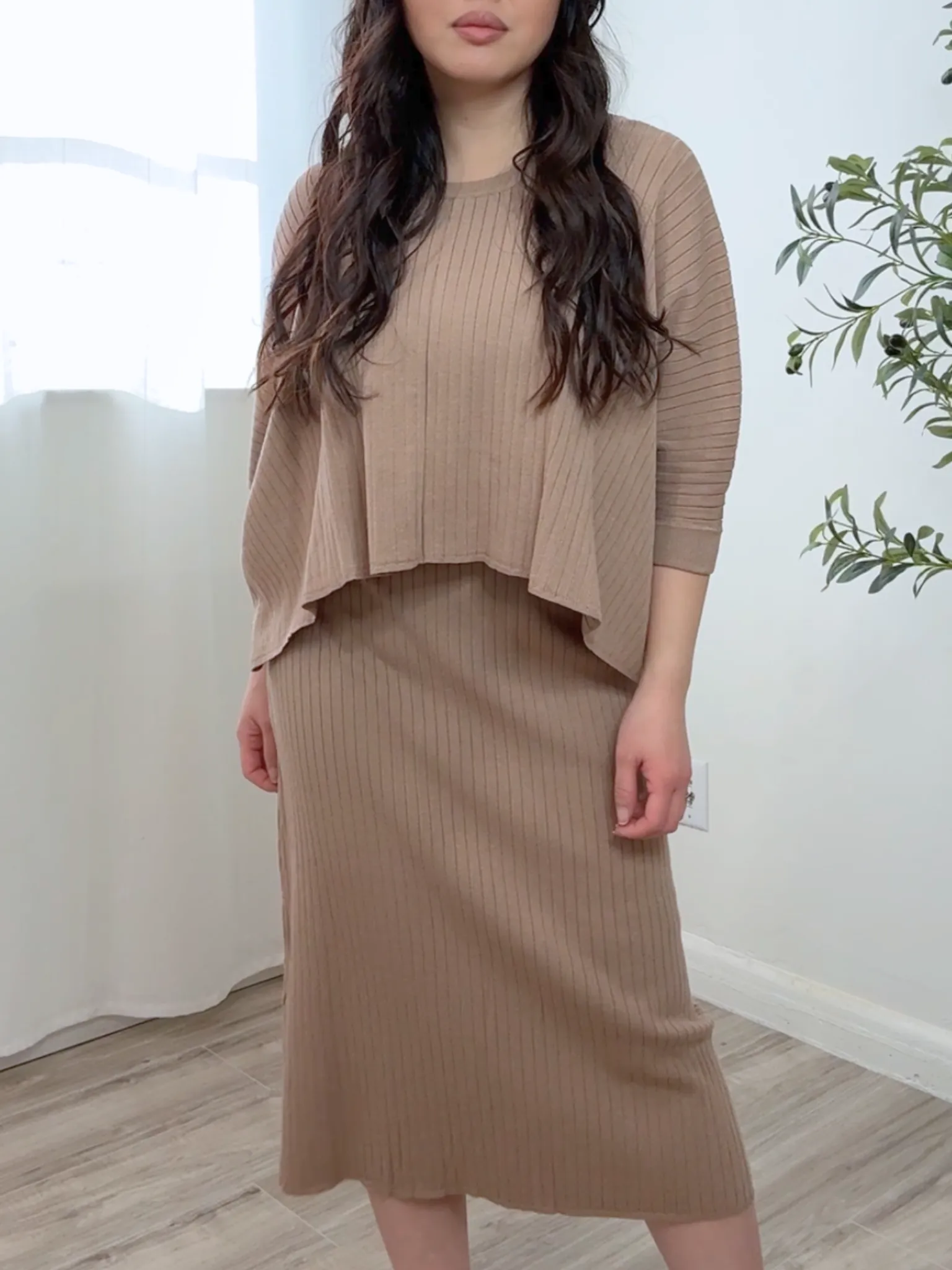 Anaby 2 piece Dress Set