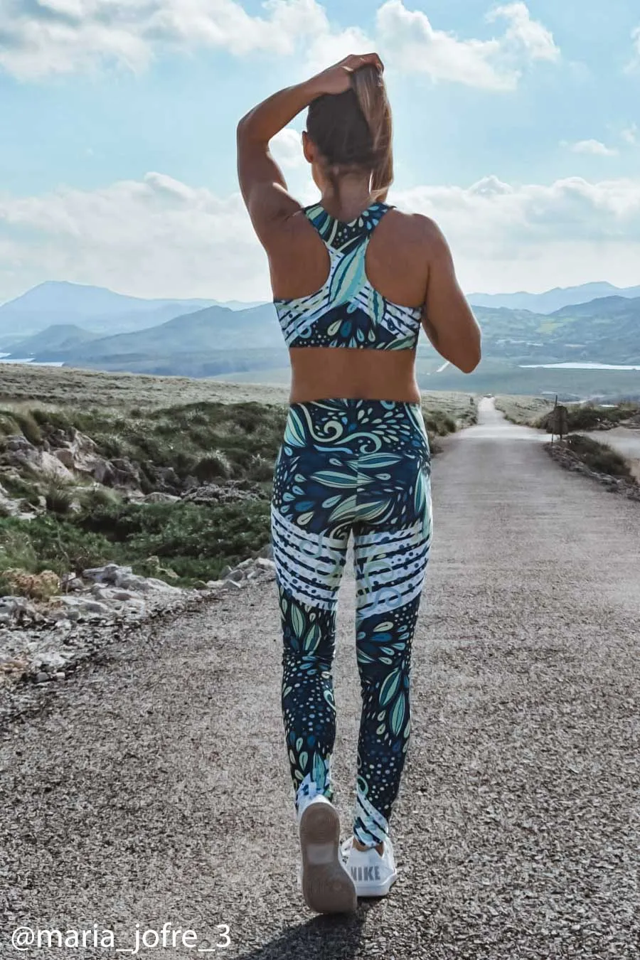 BUY 1 GET 4 FREE! Revival Stella Green Seamless Racerback Sport Yoga Bra - Women