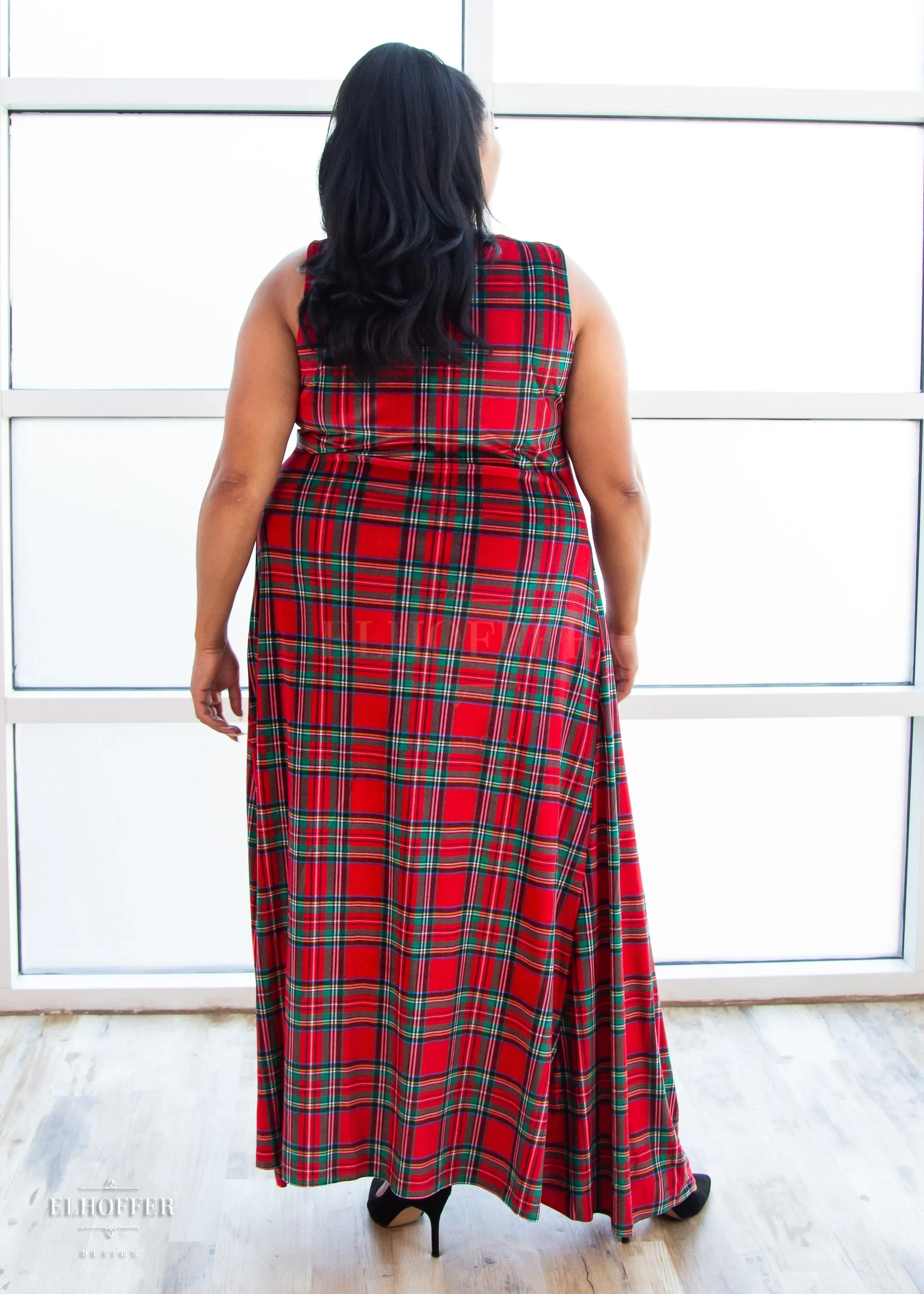 Essential Maxi Dress - Velvet Christmas Plaid