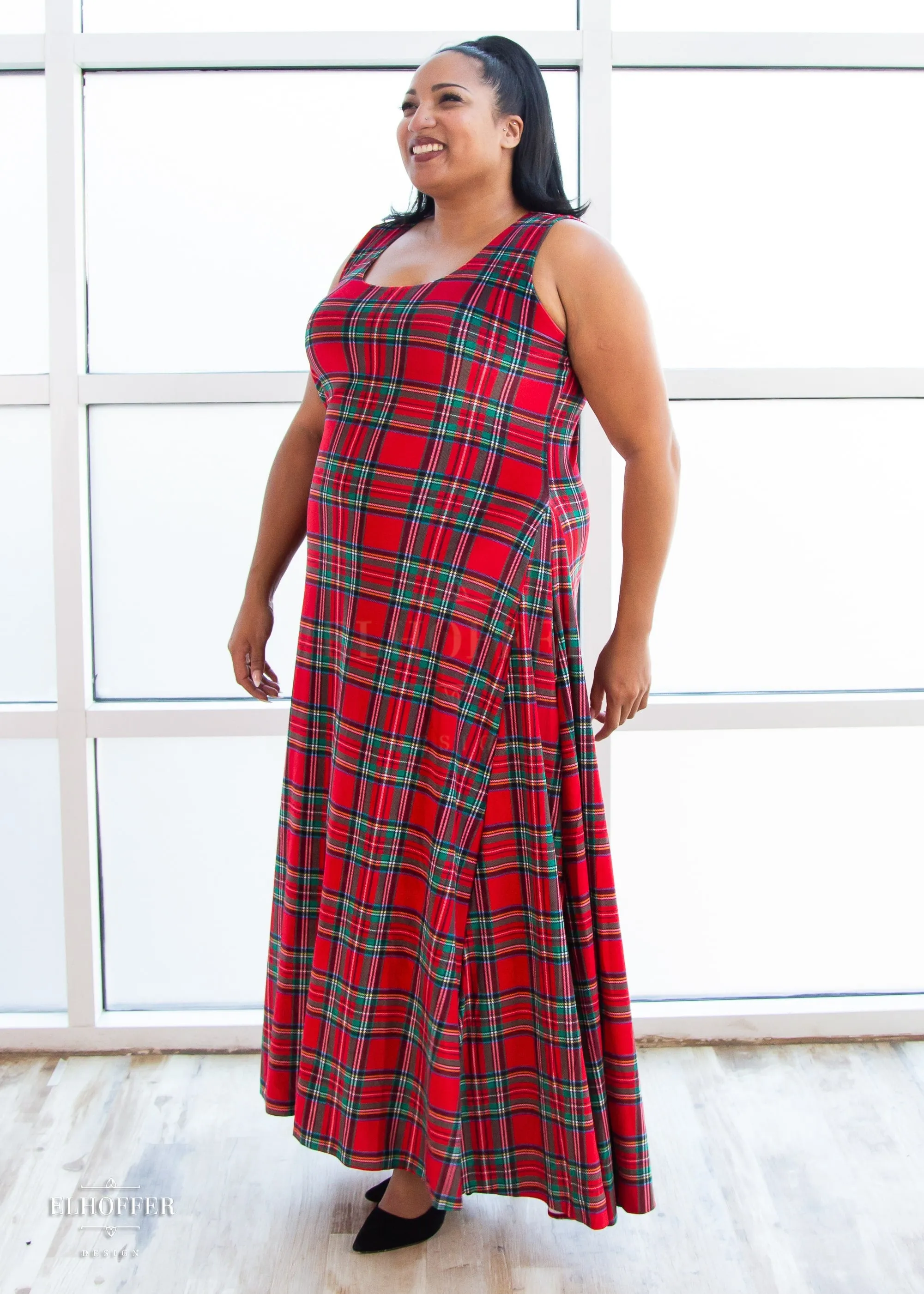 Essential Maxi Dress - Velvet Christmas Plaid