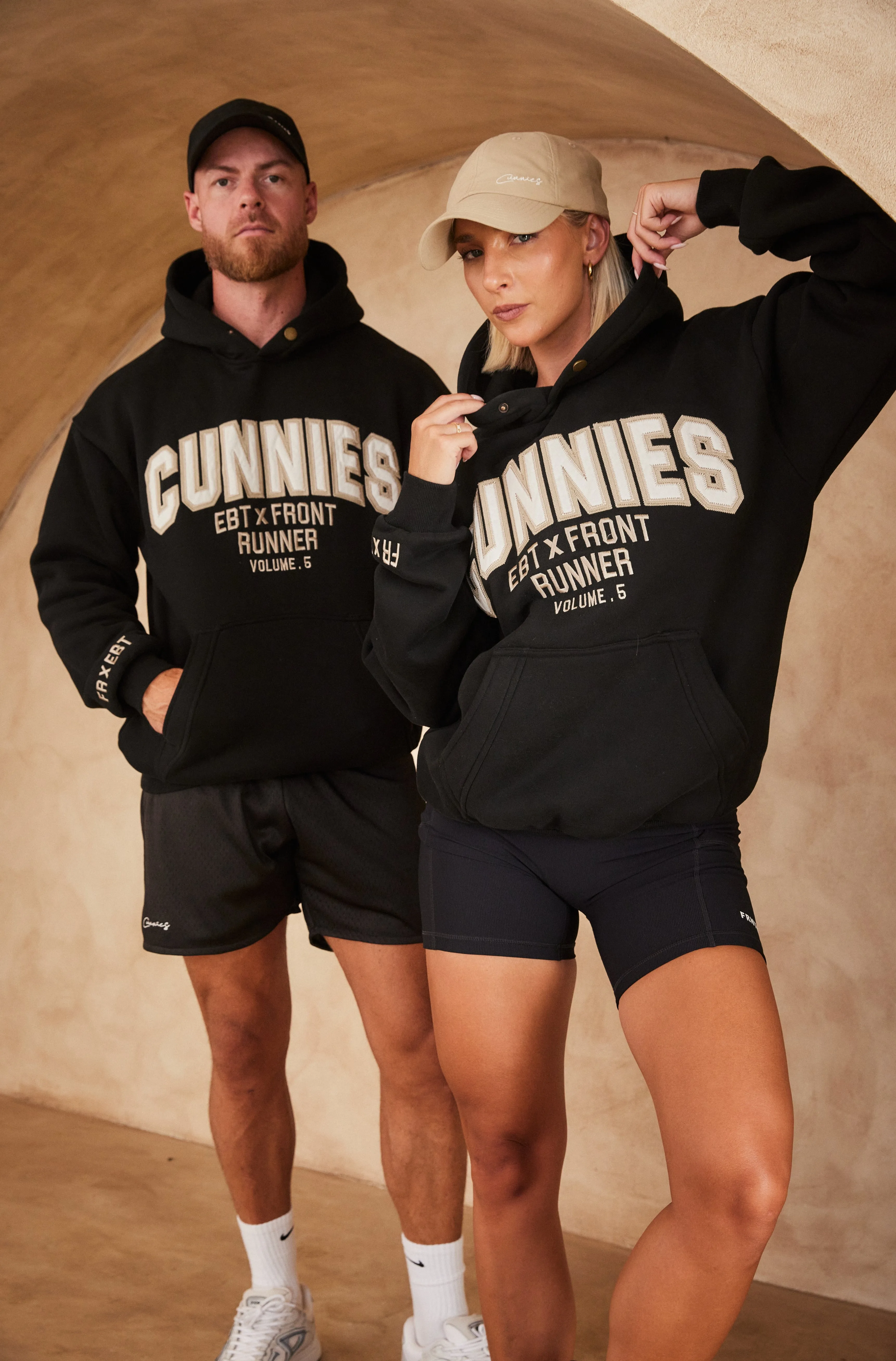 V5 Cunnies Hoodie - Black Malt